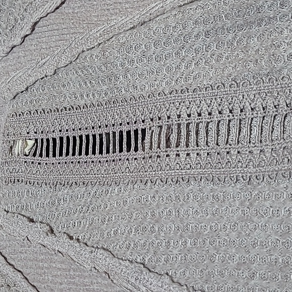 BKE KNIT YARN STITCHING V-NECK PALE LAVENDER DROPTAIL LONG-SLEEVE SHIRT - Picture 12 of 13